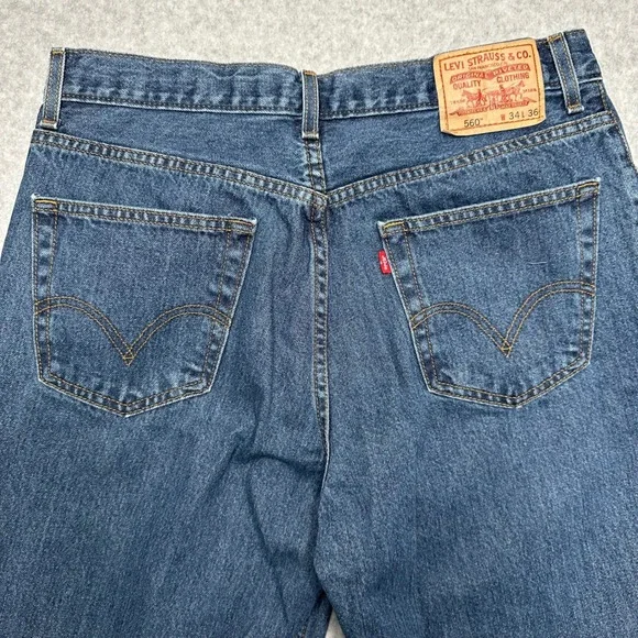 Levis 560 Comfort Fit Jeans Mens 34x36 Blue Relaxed Tapered Medium Wash Denim - Picture 4 of 8